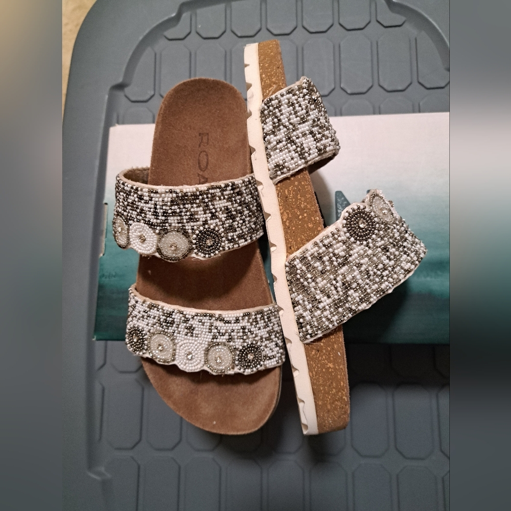 ROAN SLIDE jury white MULTI BEAD sandals BRAND NEW Size 8 SO PRETTY - Picture 4 of 7
